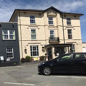 Padarn Hotel